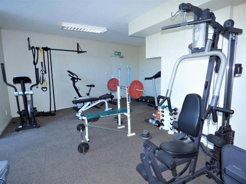 1 Bedroom Property for Sale in Green Point Western Cape